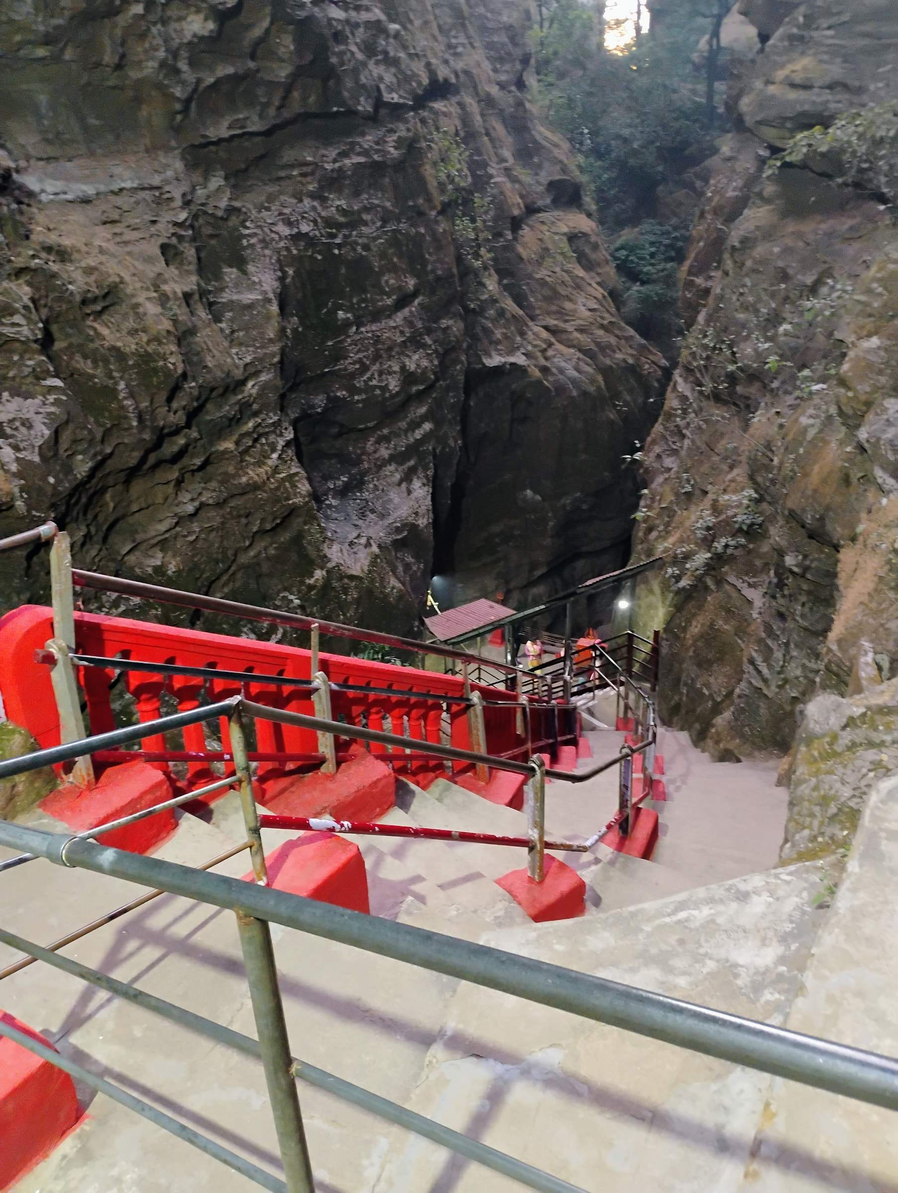Steps leading down into the narrow rock ravine of Jata Shankar